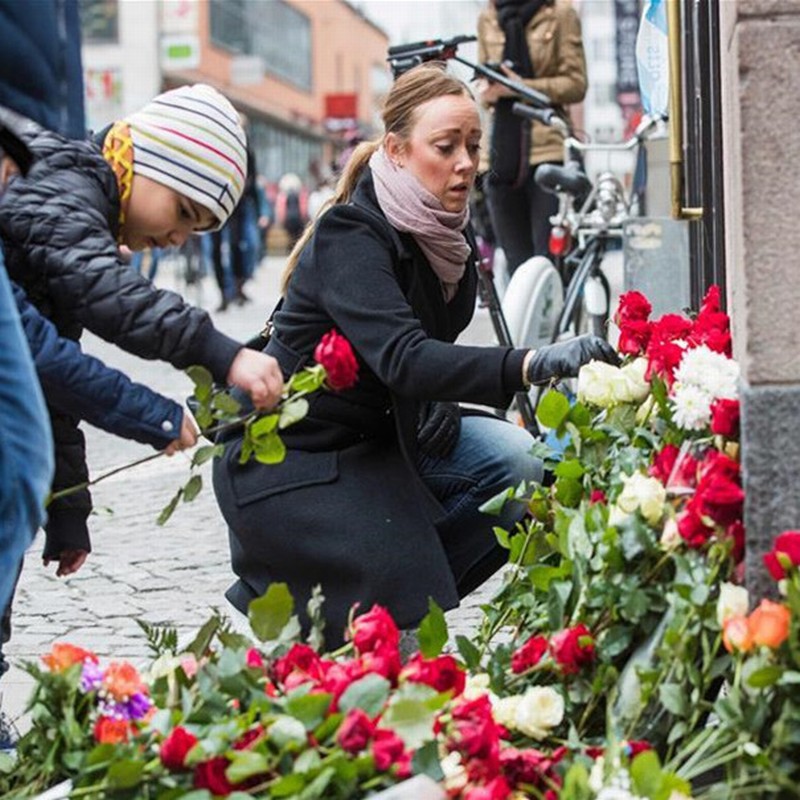 练习 | A Lorry Attack Killed Four People in Sweden