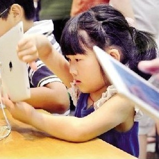 练习 | FOX新闻：别让孩子沉溺于科技产品