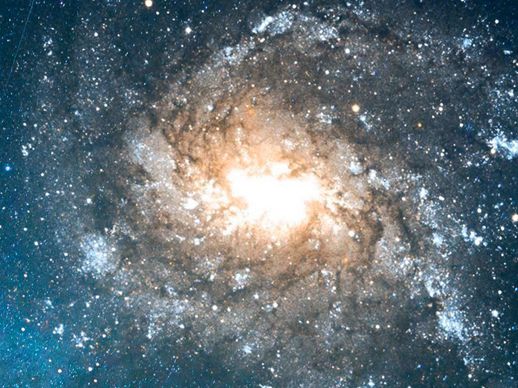 哈勃望远镜传回新照片，见证恒星死亡时的灿烂画面