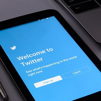 Twitter Update Lets Users Block People and Words