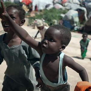 Hundreds of Thousands of Somalis Displaced by Drought, Conflict
