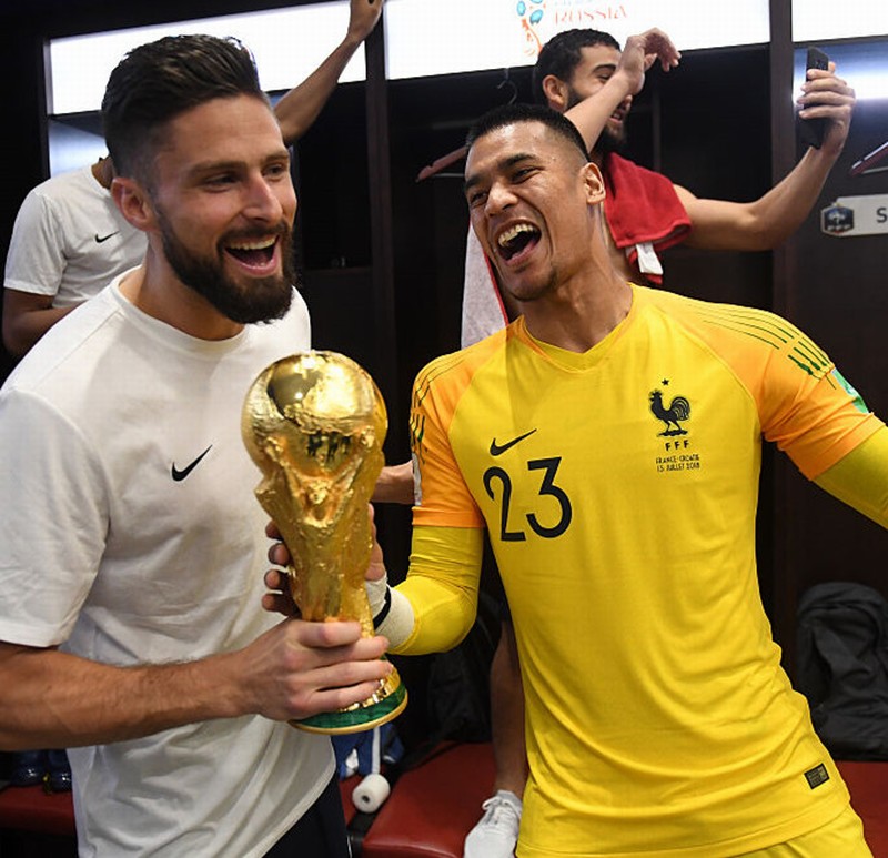 练习 | VOA慢速英语：法国庆祝世界杯夺冠