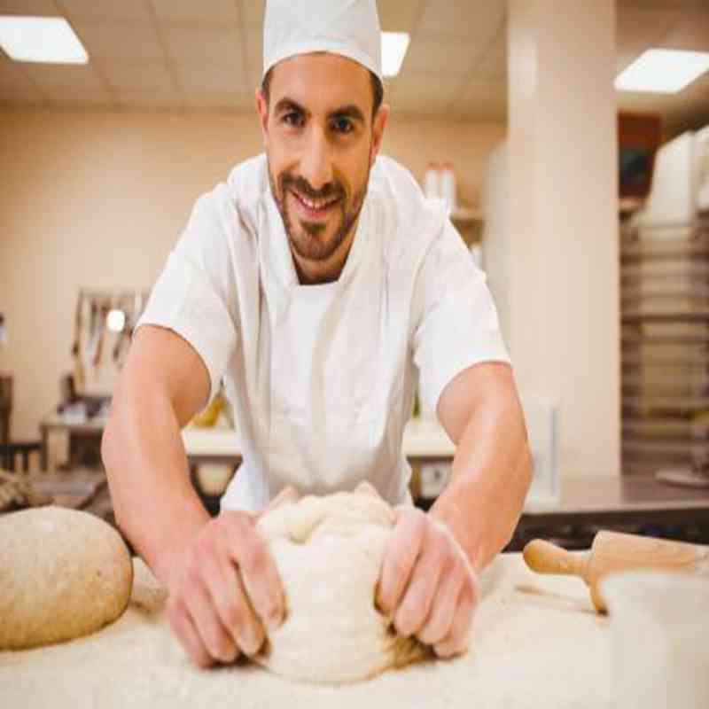 French Baker Fined For Working 7 Days a Week