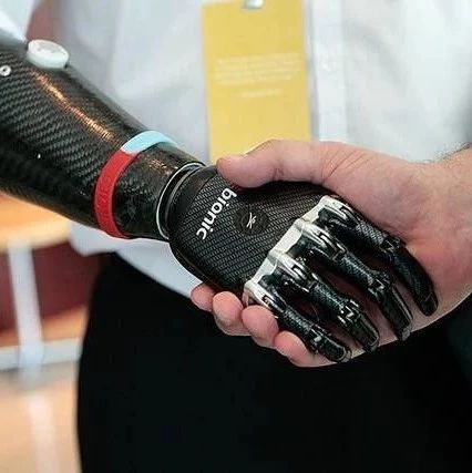 科学家研发具有“触觉”的电子皮肤，可用于机器人或假肢