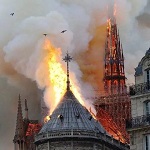 练习|AP News一分钟新闻：巴黎圣母院失火