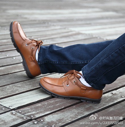 Brown Shoes May Lead to the Failure of Job Interviews