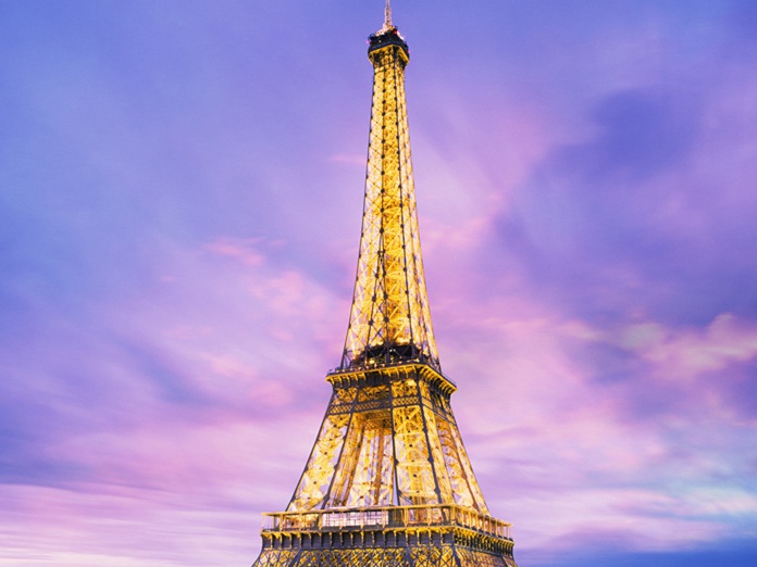 How Much it Costs to Light the Eiffel Tower Every Day