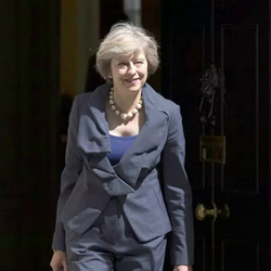 练习 | BBC新闻:Britain's Prime Minister Has Apologized Her Party's MPs