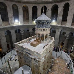 After Months of Repairs, Burial Place of Jesus Reopens